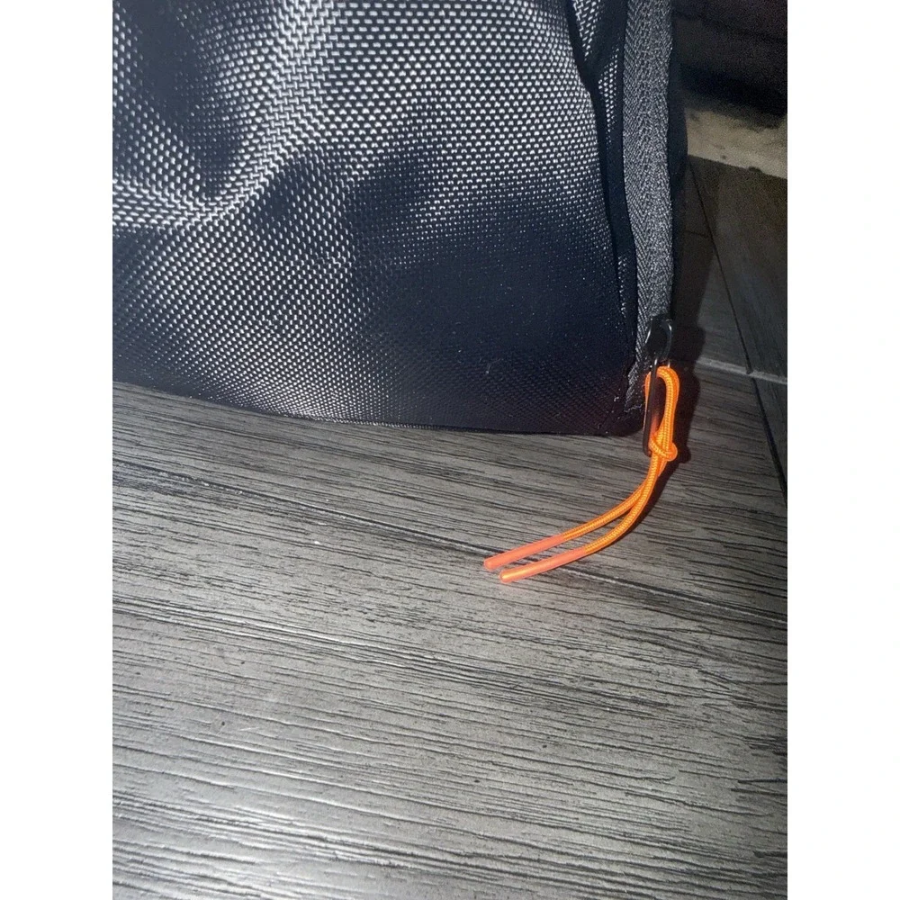 Shokz drawstring tote